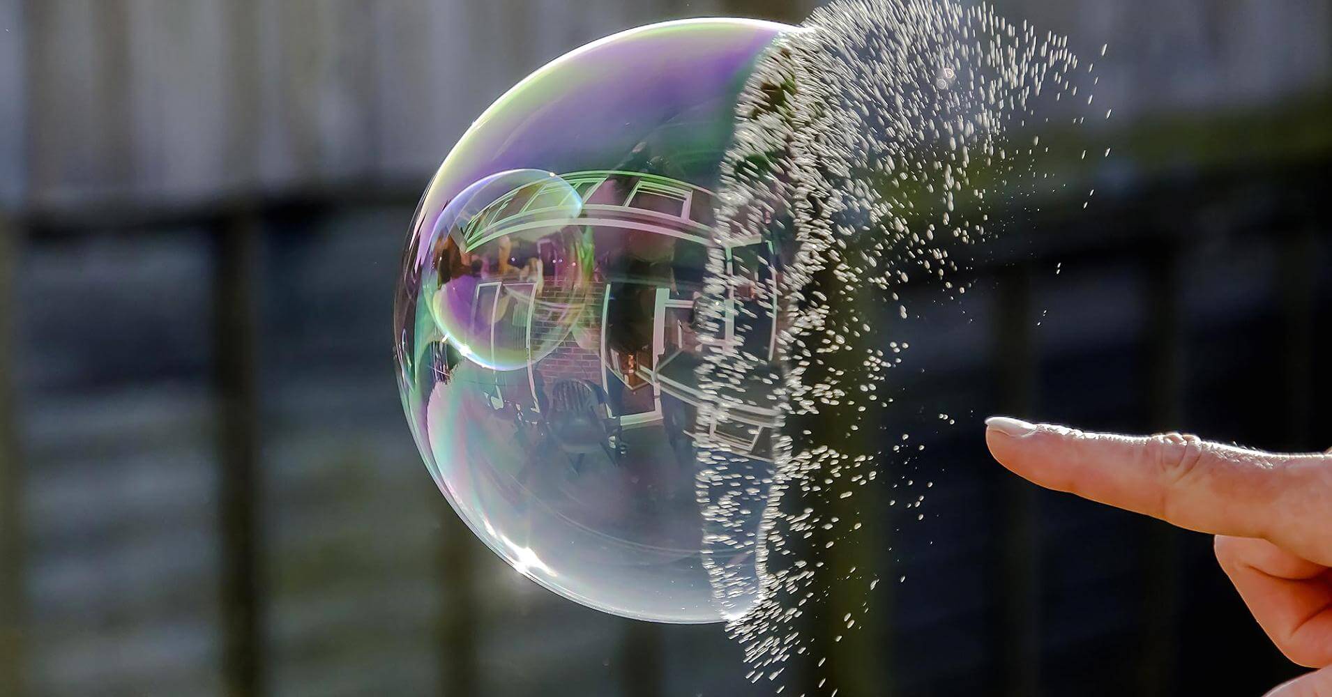 Những quốc gia đang có nguy cơ cao nhất trong việc vỡ bong bóng nhà ở
